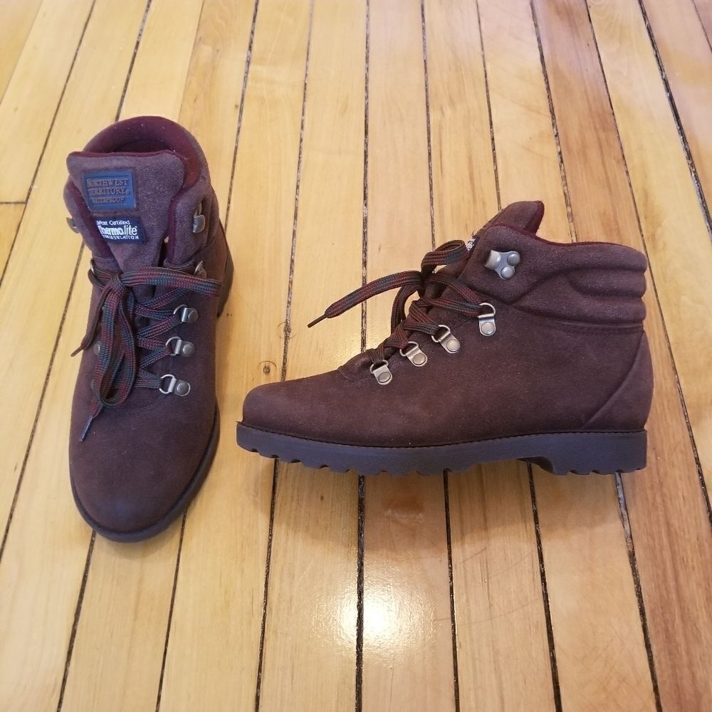Vintage 90s y2k‎ Retro Euro Hikers Hiking Boots by Northwest Territory Woman's 8